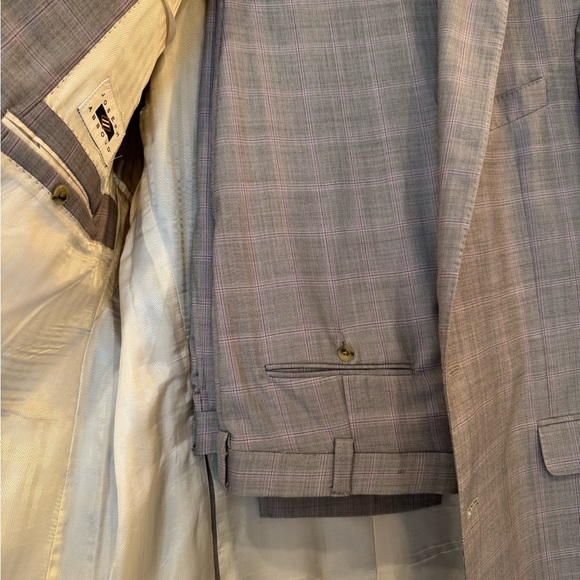 Joseph Abboud Men’s suit - Picture 3 of 5